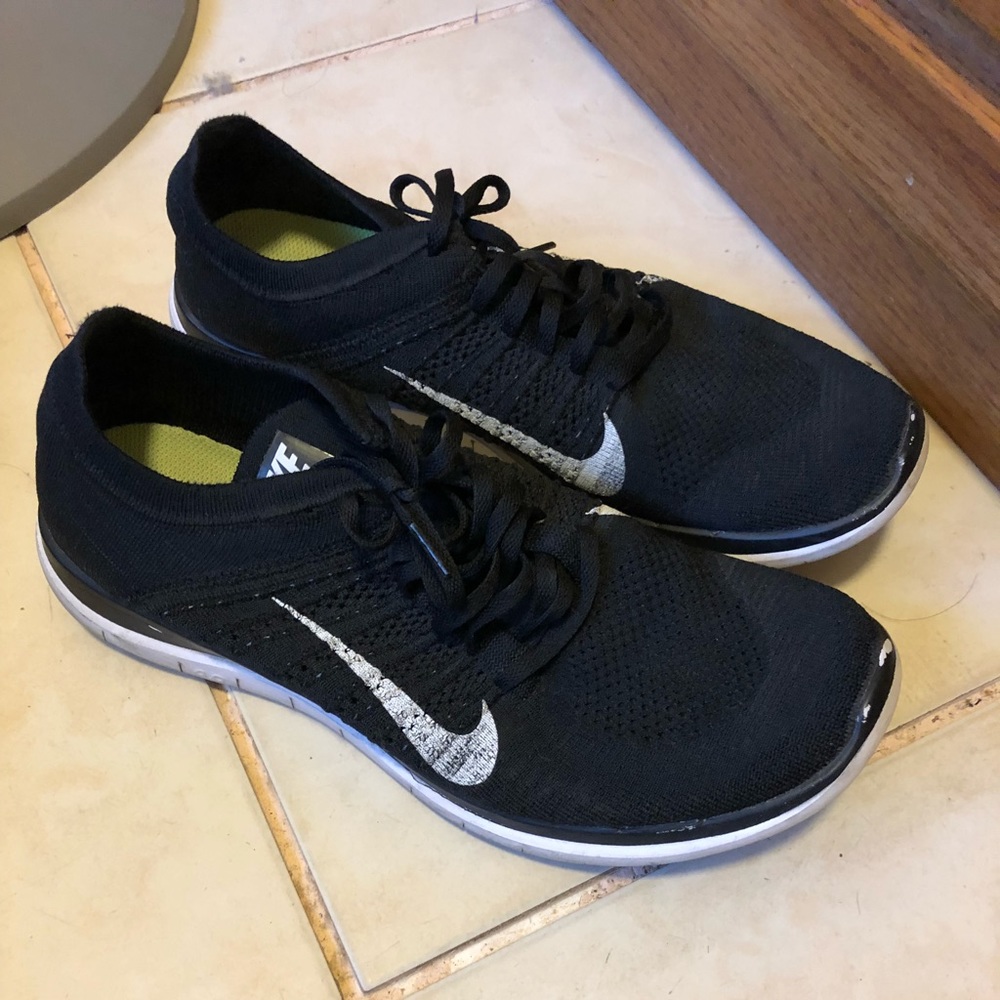 Selling Nike 3.0 v4